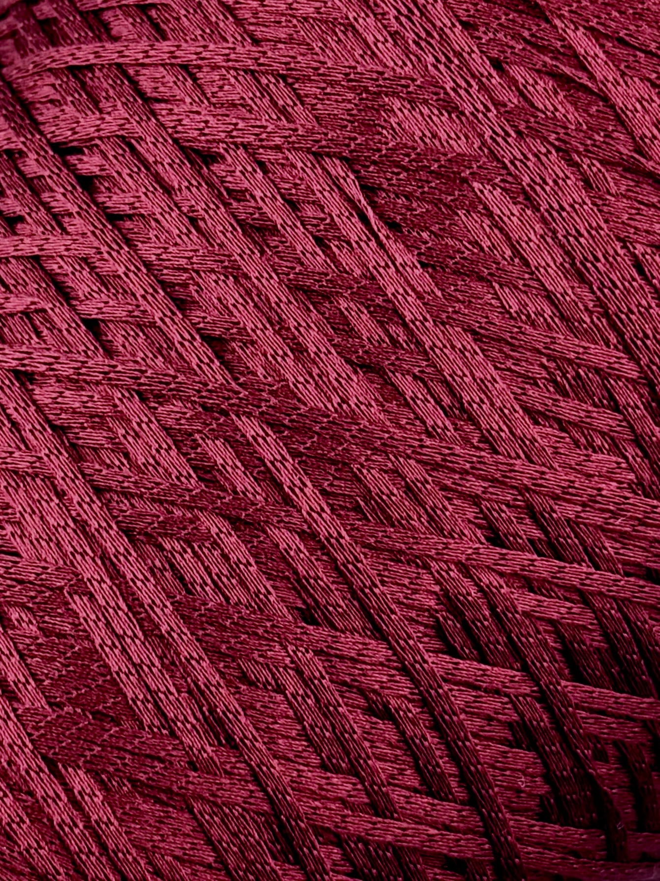 Art. Perla – 100 % Seidengarn 390 m / 100 g col. Bordeaux